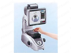 検査機器使用例（画像寸法測定器を使用）