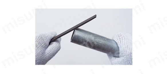 管を切断する様子