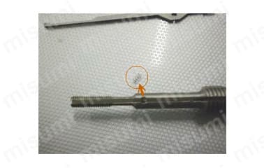 4.参考までにばねを外した状態。 分解したついでに、ブラシなどで掃除をお勧めいたします。