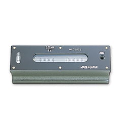 150mm(0.02mm/m) 精密レベル