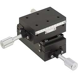 【高精度】ＸＹ軸　アリ溝　送りねじ式（リード４．２ｍｍ）　長方形